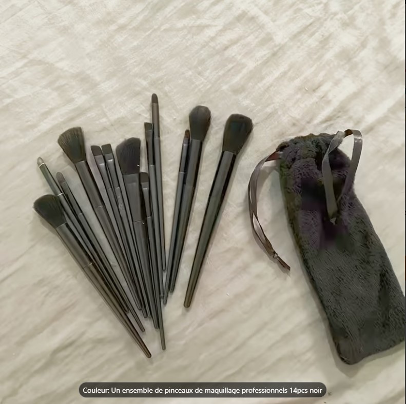 Lot de 13 pinceaux de maquillage avec rangement